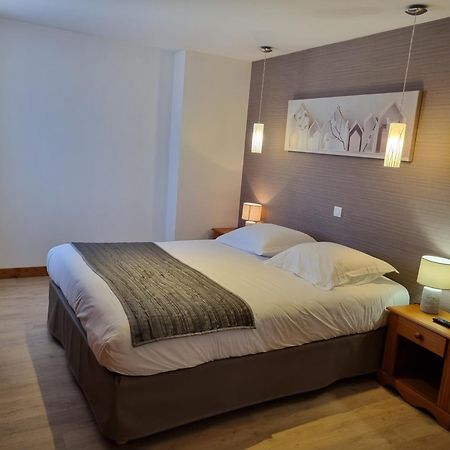 Hotel Saint-Pierre Pontarlier Buitenkant foto