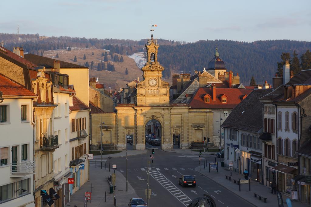 Hotel Saint-Pierre Pontarlier Buitenkant foto