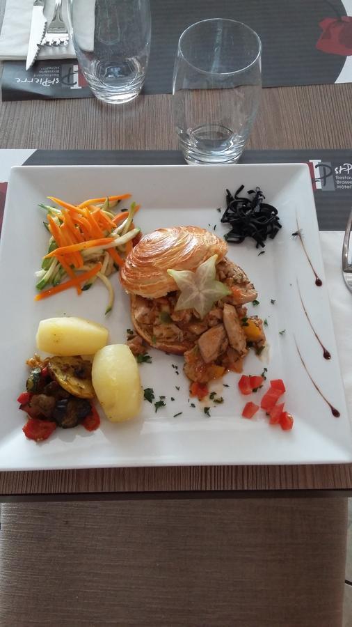 Hotel Saint-Pierre Pontarlier Buitenkant foto